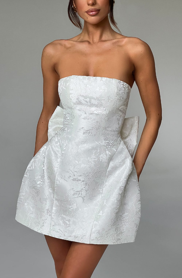 Maison Élise Chic Mini Dress