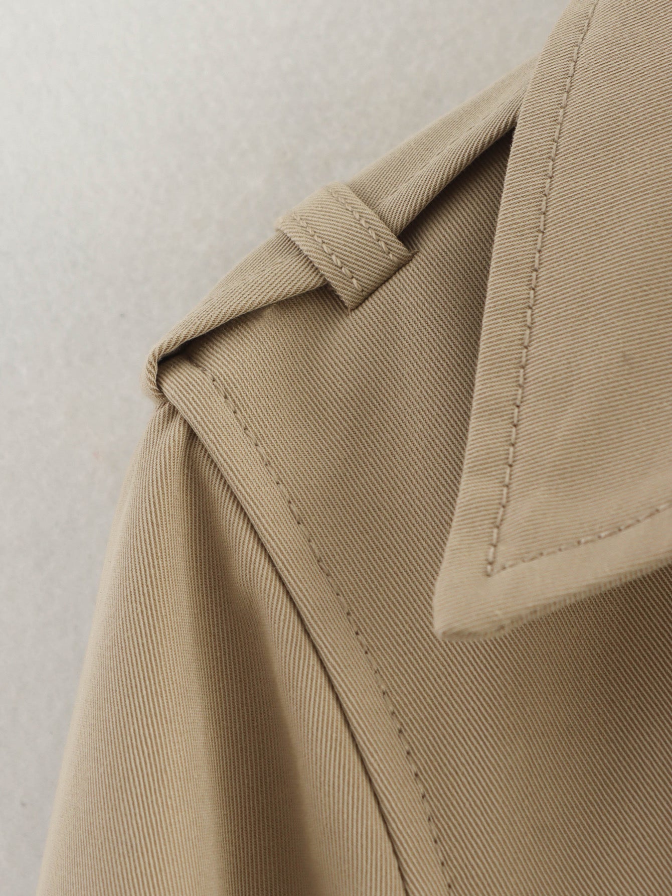 Maison Élise Cropped Trenchcoat