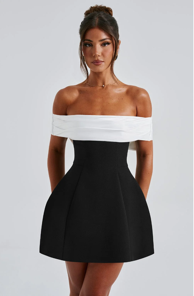 Maison Élise Ladina Classic Dress